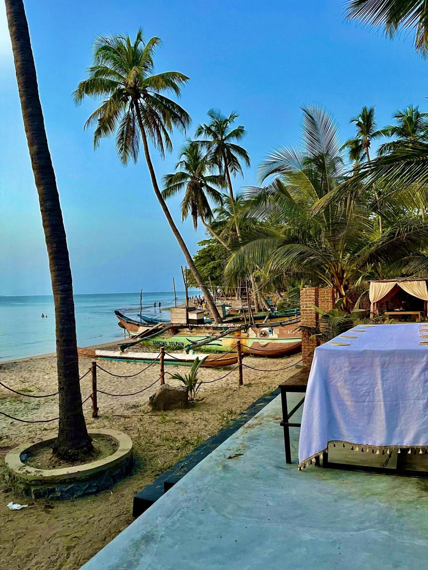 Albergue Coconut Hill Arugam Bay Exterior foto